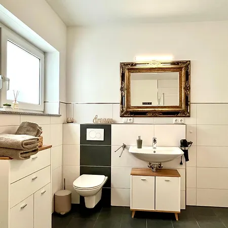 Moseltraum, 1-6 Pers, Mit 3 Schlafzimmer Und Panoramabalkon Apartment