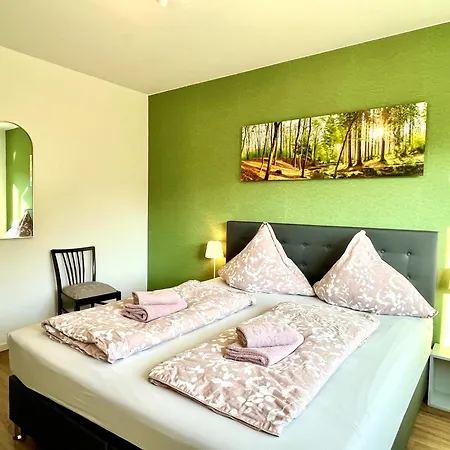Appartement Moseltraum, Bis Zu 6 Pers, Mit 3 Schlafzimmer Und Panoramabalkon Müden