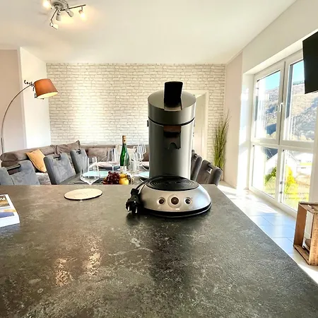 Moseltraum, Bis Zu 6 Pers, Mit 3 Schlafzimmer Und Panoramabalkon Appartement