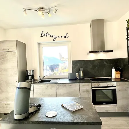 Moseltraum, 1-6 Pers, Mit 3 Schlafzimmer Und Panoramabalkon Müden