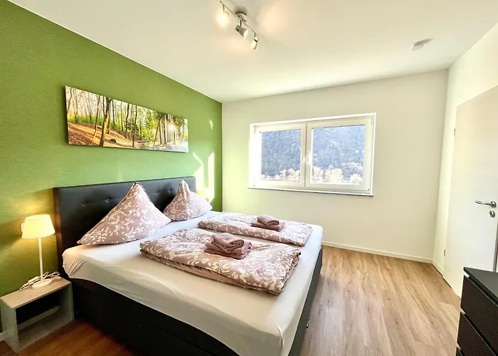 Moseltraum, 1-6 Pers, Mit 3 Schlafzimmer Und Panoramabalkon *