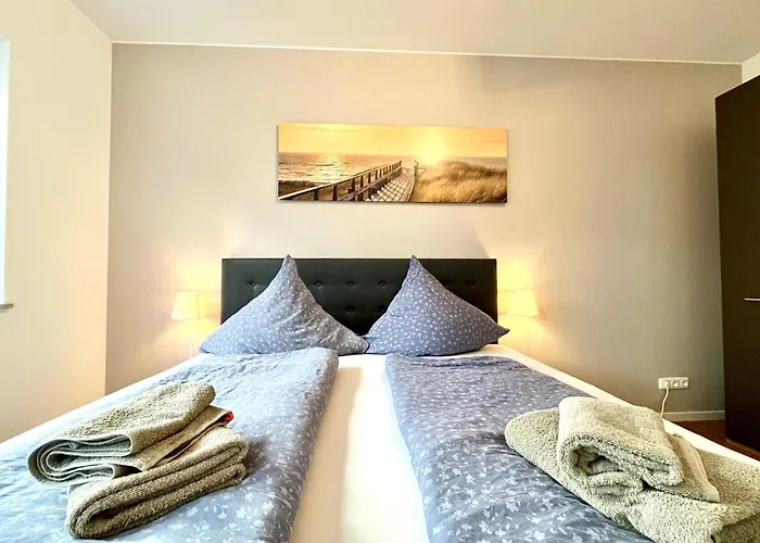 Moseltraum, 1-6 Pers, Mit 3 Schlafzimmer Und Panoramabalkon * Müden