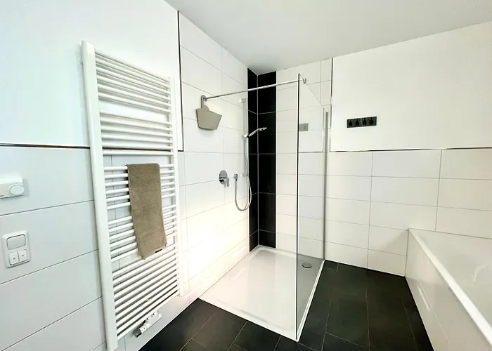 Moseltraum, 1-6 Pers, Mit 3 Schlafzimmer Und Panoramabalkon