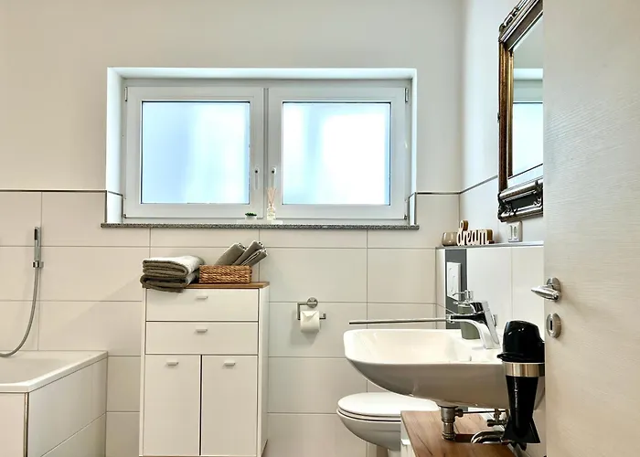 Moseltraum, 1-6 Pers, Mit 3 Schlafzimmer Und Panoramabalkon Apartamento Müden