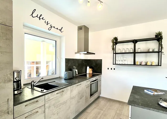 Apartamento Moseltraum, 1-6 Pers, Mit 3 Schlafzimmer Und Panoramabalkon Müden