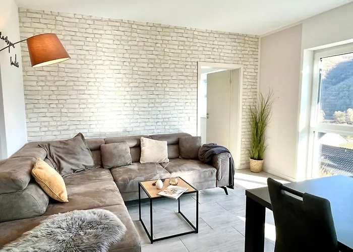 Moseltraum, 1-6 Pers, Mit 3 Schlafzimmer Und Panoramabalkon